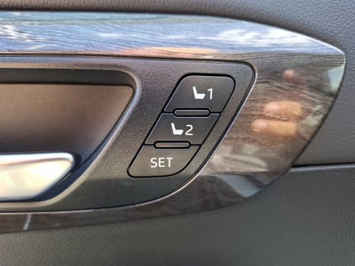 2023 Toyota Highlander Hybrid Platinum