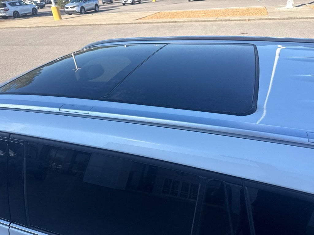 2023 Toyota Highlander Hybrid Platinum
