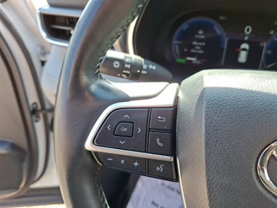 2023 Toyota Highlander Hybrid Platinum