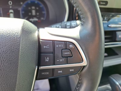 2023 Toyota Highlander Hybrid Platinum
