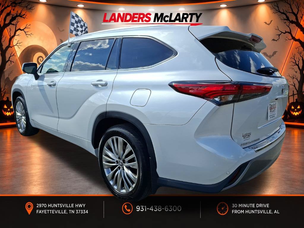 2023 Toyota Highlander Hybrid Platinum