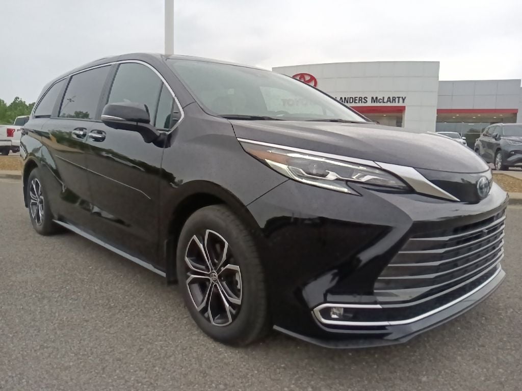 2025 Toyota Sienna Platinum 7 Passenger