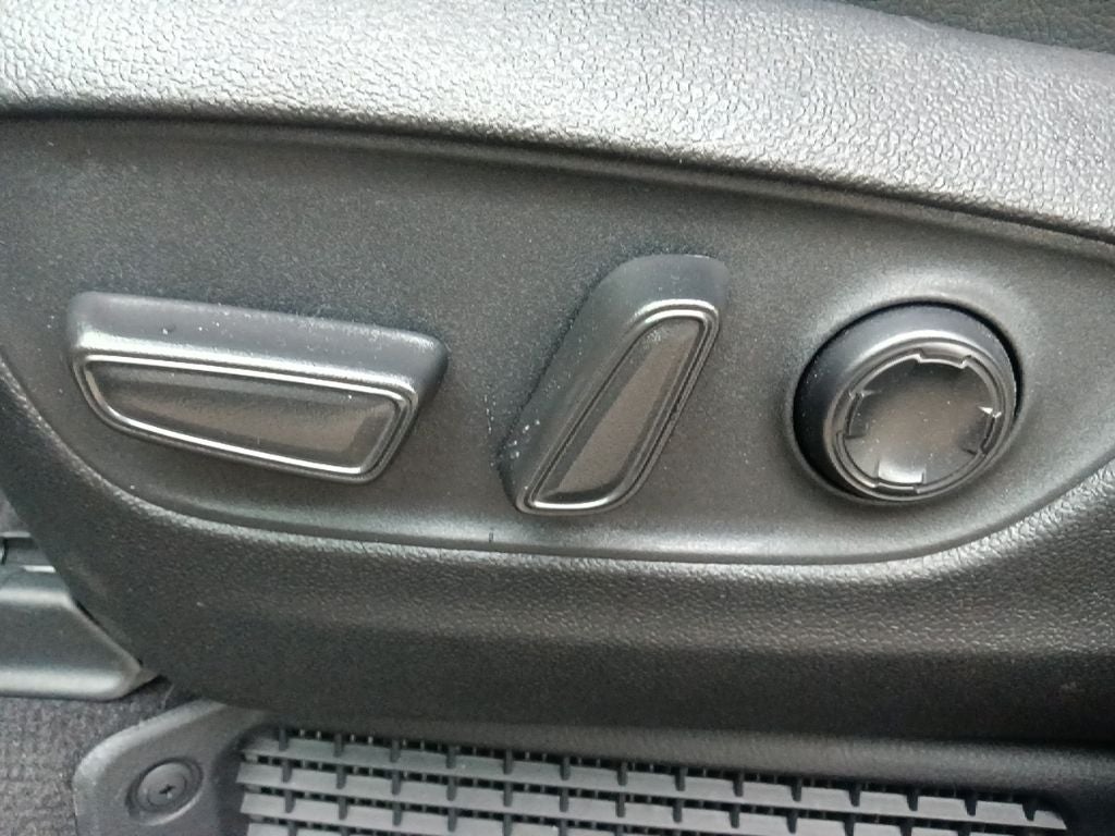 2025 Toyota Sienna Platinum 7 Passenger