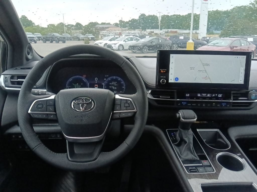 2025 Toyota Sienna Platinum 7 Passenger