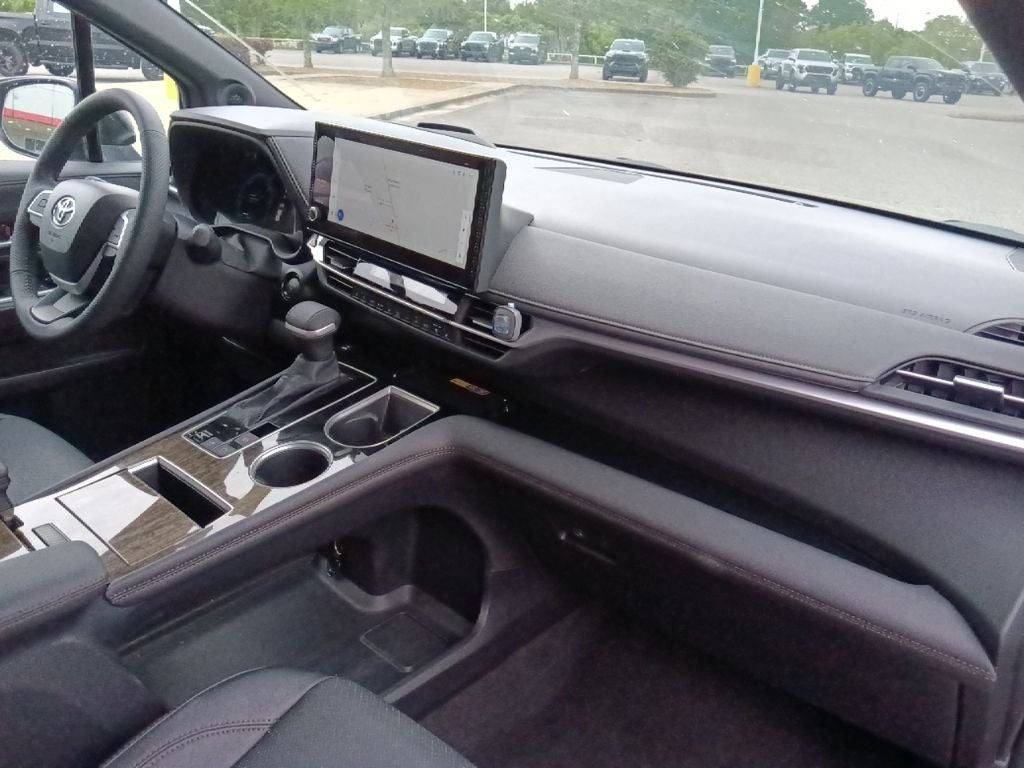 2025 Toyota Sienna Platinum 7 Passenger