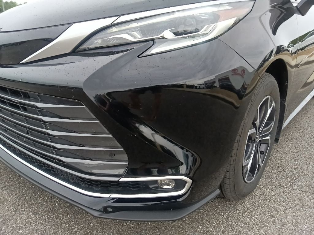 2025 Toyota Sienna Platinum 7 Passenger