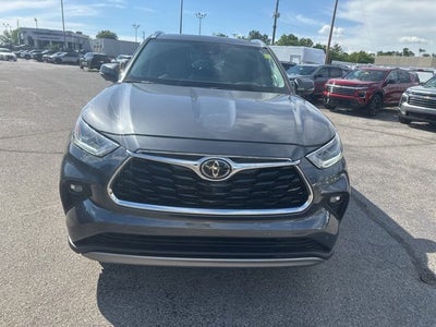 2024 Toyota Highlander Hybrid Platinum