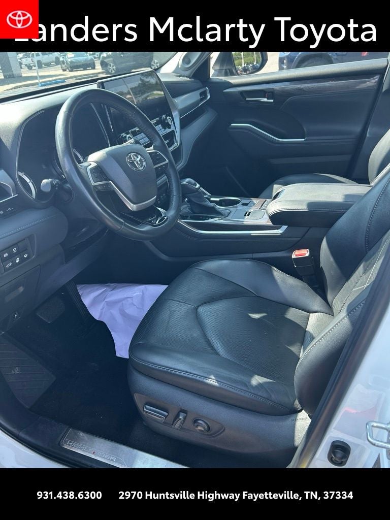 2022 Toyota Highlander Platinum