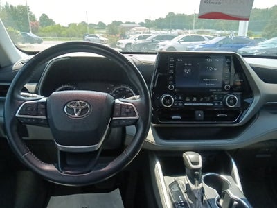 2022 Toyota Highlander XLE