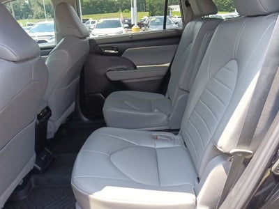 2022 Toyota Highlander XLE
