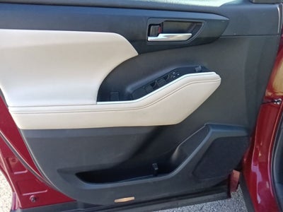 2023 Toyota Highlander XLE