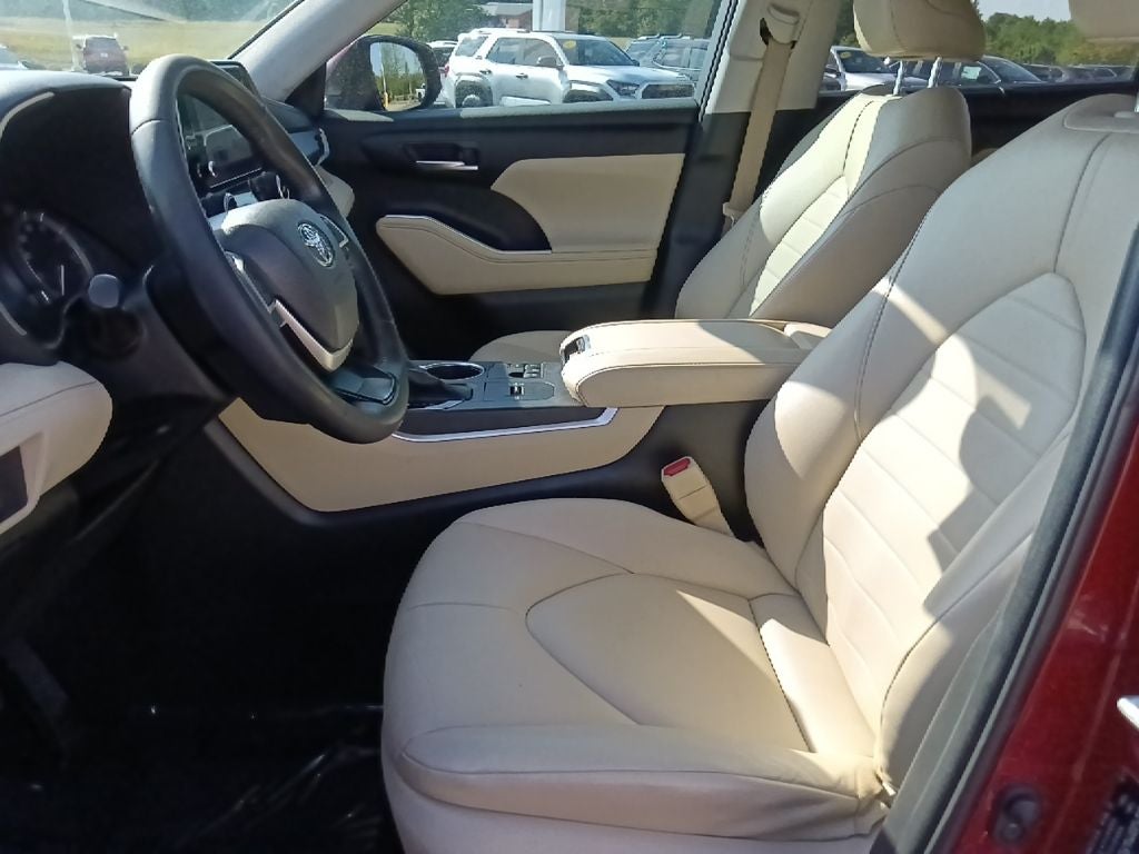 2023 Toyota Highlander XLE