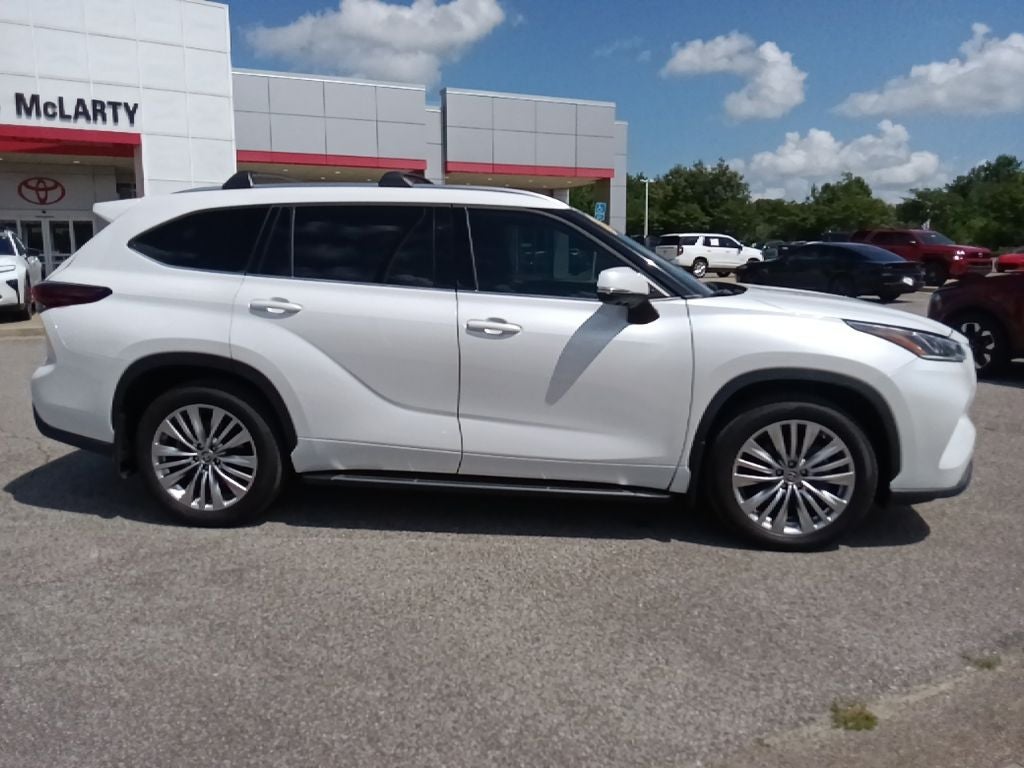 2024 Toyota Highlander Platinum