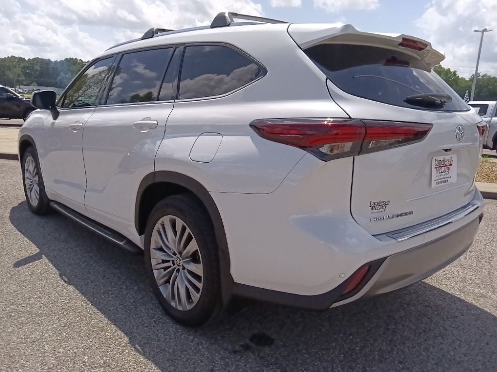 2024 Toyota Highlander Platinum