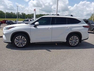 2024 Toyota Highlander Platinum
