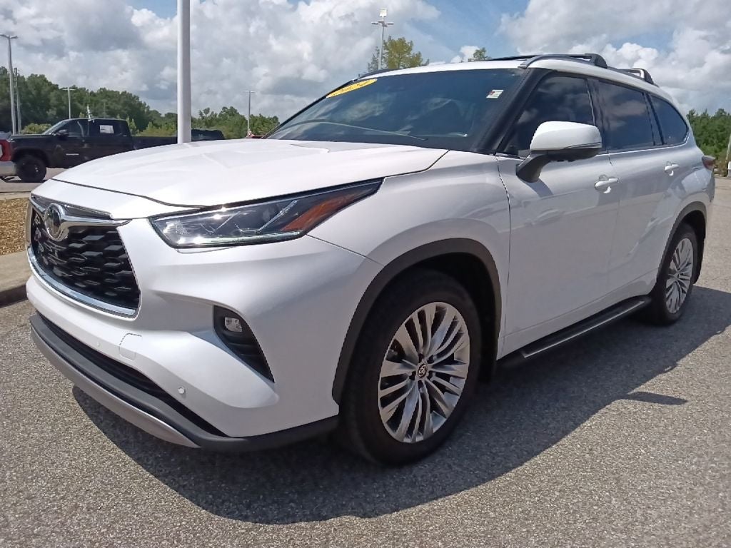2024 Toyota Highlander Platinum