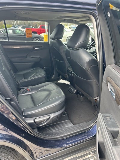 2023 Toyota Highlander L