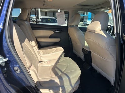 2023 Toyota Highlander XLE