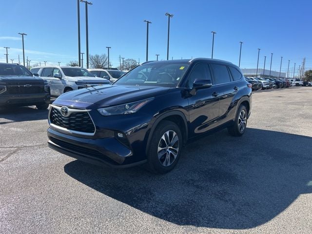 2023 Toyota Highlander XLE