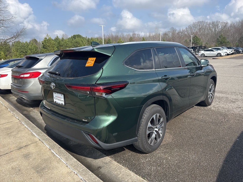 2024 Toyota Highlander XLE