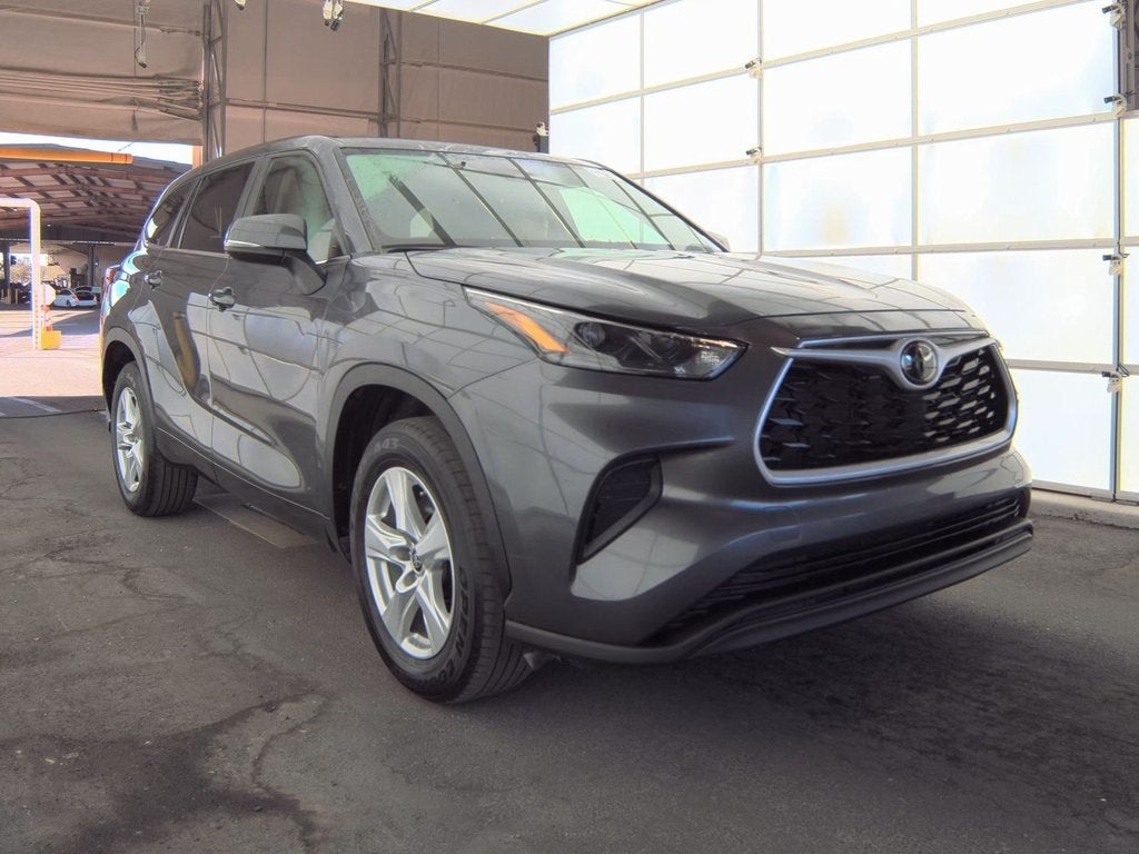2023 Toyota Highlander L