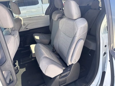 2026 Toyota Sienna LE 8 Passenger