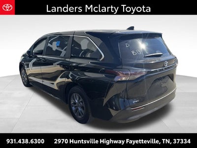 2025 Toyota Sienna LE 8 Passenger
