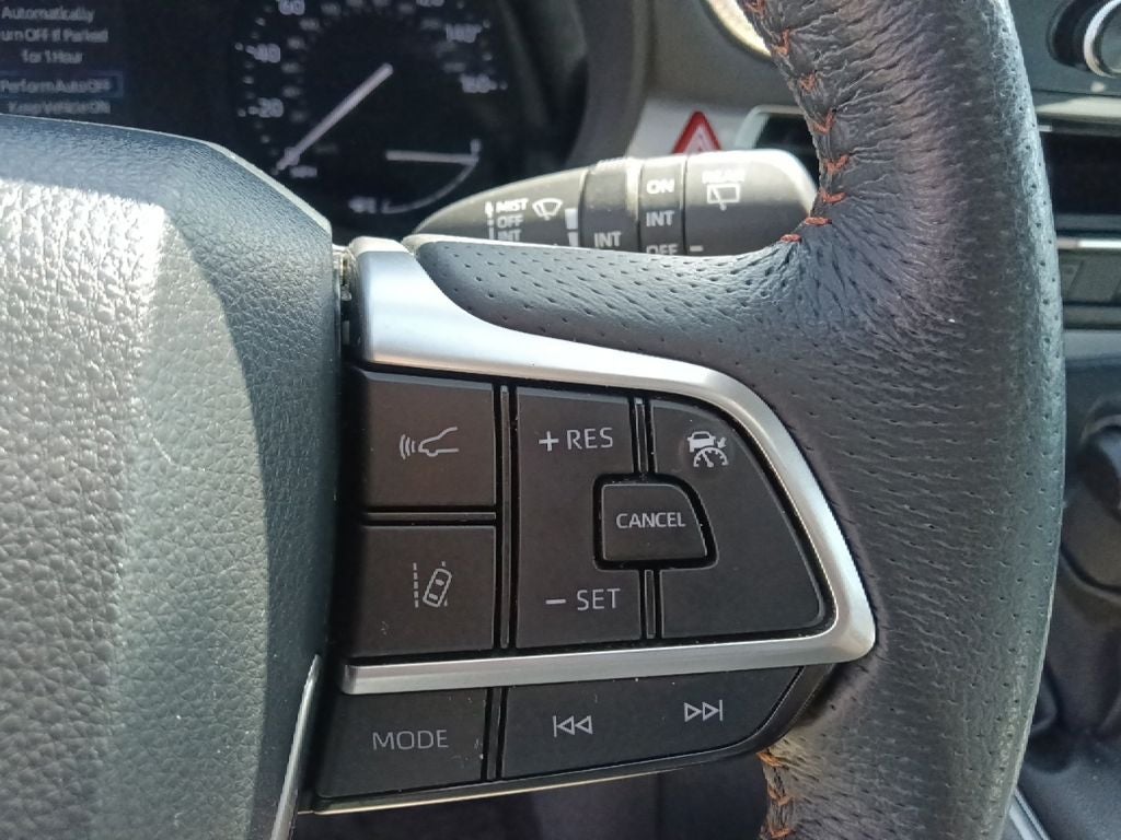 2023 Toyota Sienna XSE 7 Passenger