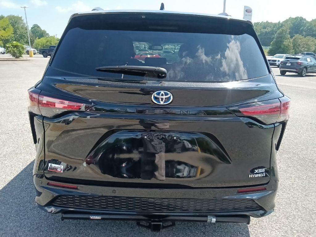 2023 Toyota Sienna XSE 7 Passenger
