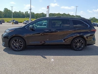 2023 Toyota Sienna XSE 7 Passenger