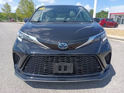 2023 Toyota Sienna XSE 7 Passenger