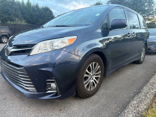 2018 Toyota Sienna XLE Premium 8 Passenger
