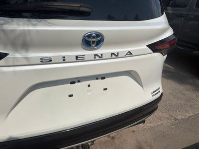 2024 Toyota Sienna Limited 7 Passenger