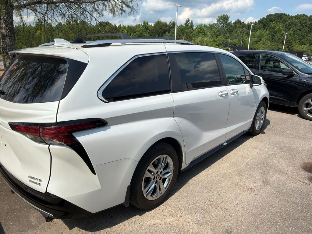 2024 Toyota Sienna Limited 7 Passenger
