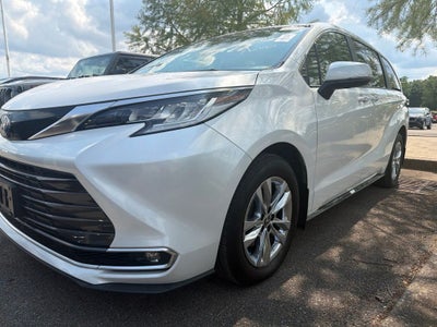 2024 Toyota Sienna Limited 7 Passenger