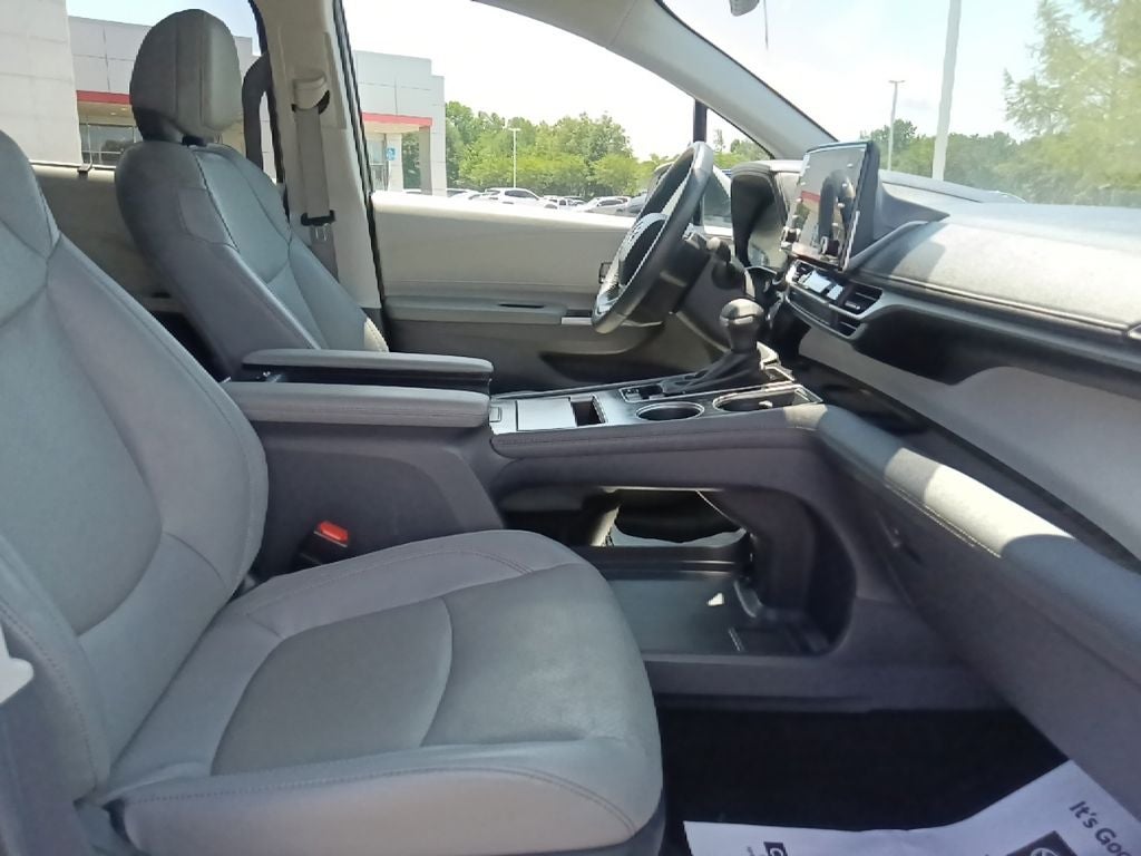 2024 Toyota Sienna Limited 7 Passenger
