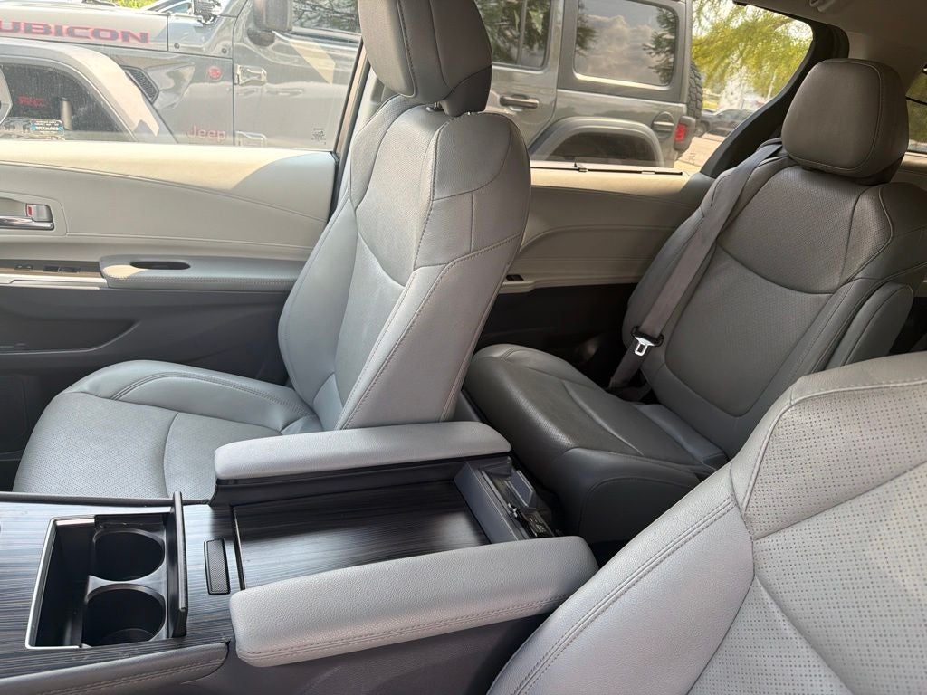 2024 Toyota Sienna Limited 7 Passenger
