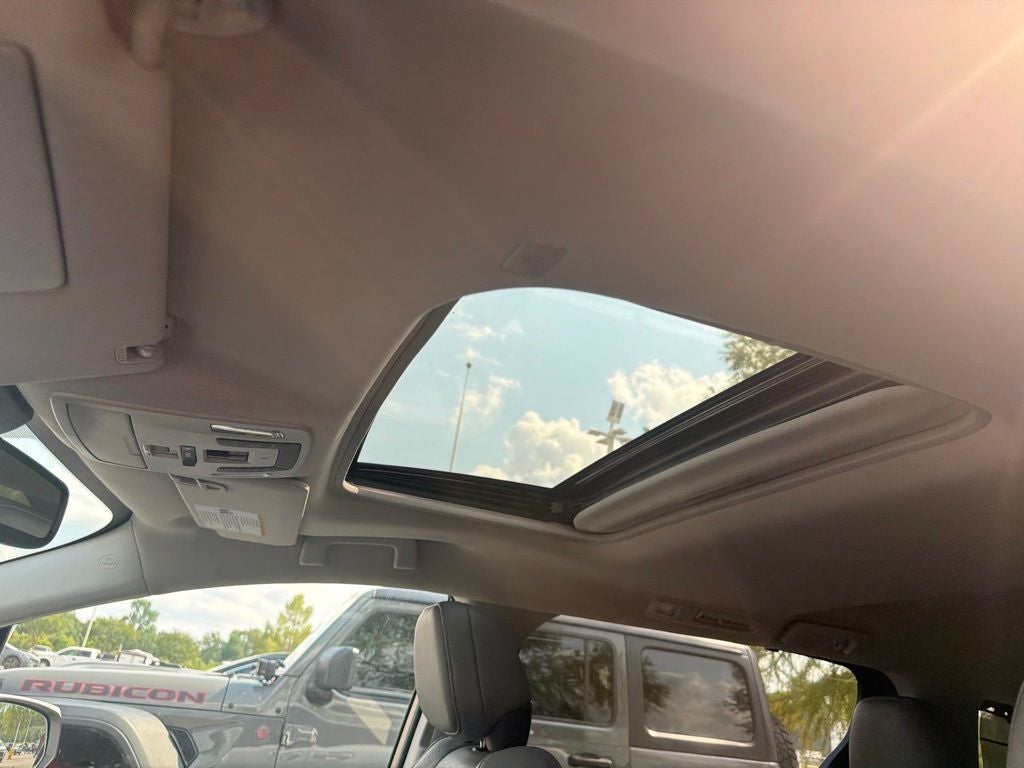2024 Toyota Sienna Limited 7 Passenger