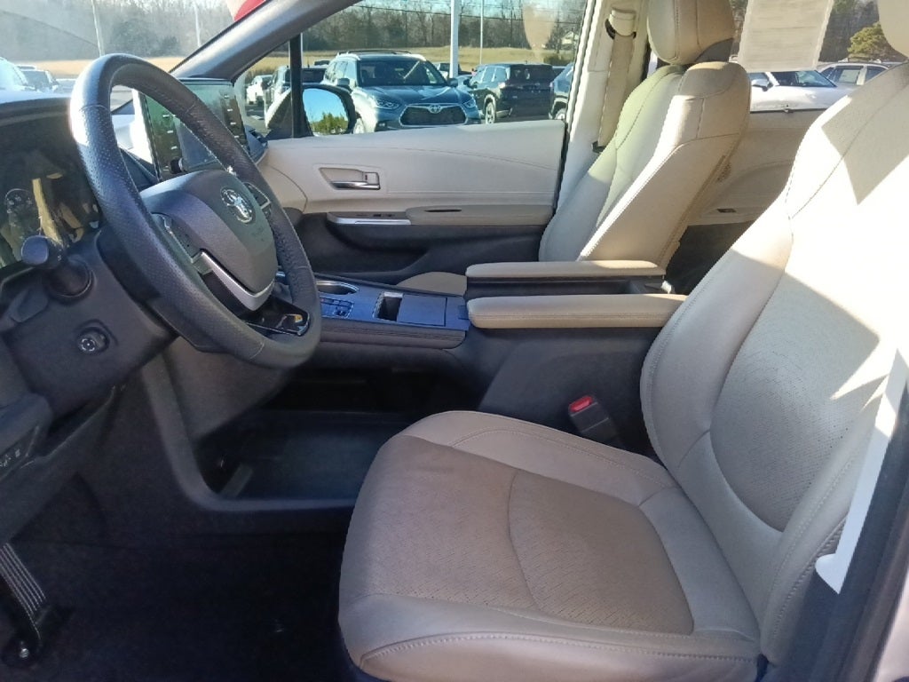 2022 Toyota Sienna Limited 7 Passenger