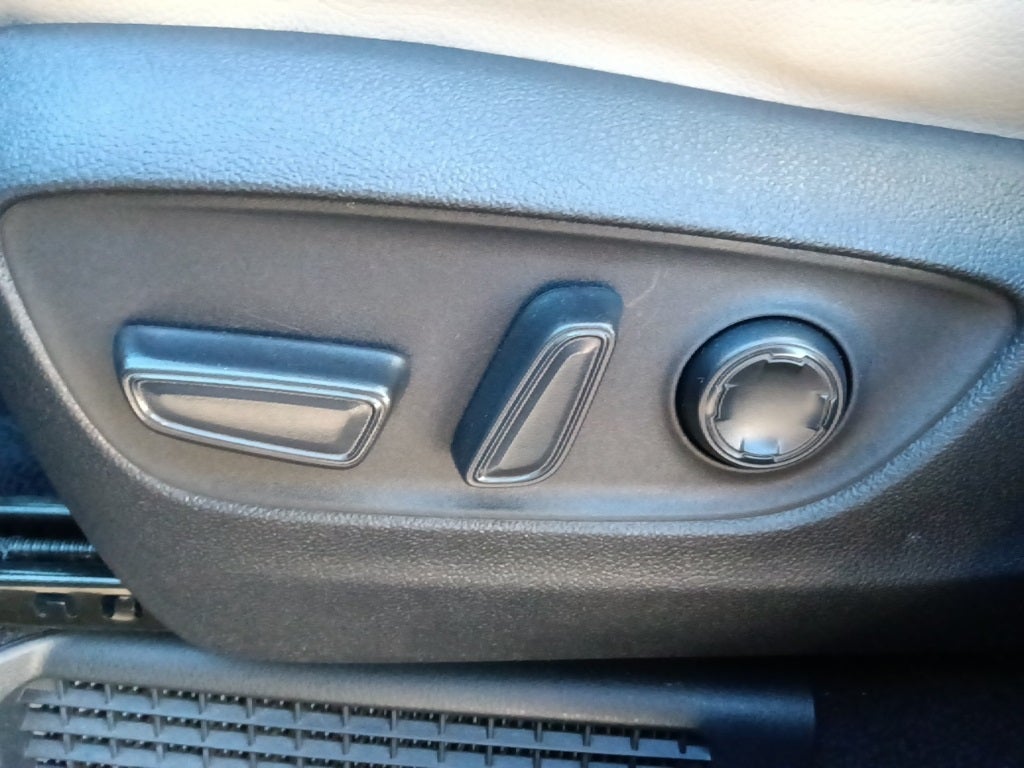 2022 Toyota Sienna Limited 7 Passenger