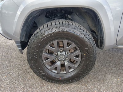 2021 Toyota Tacoma SR5 V6