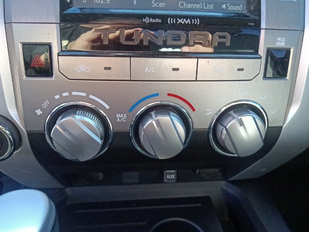 2018 Toyota Tundra SR5