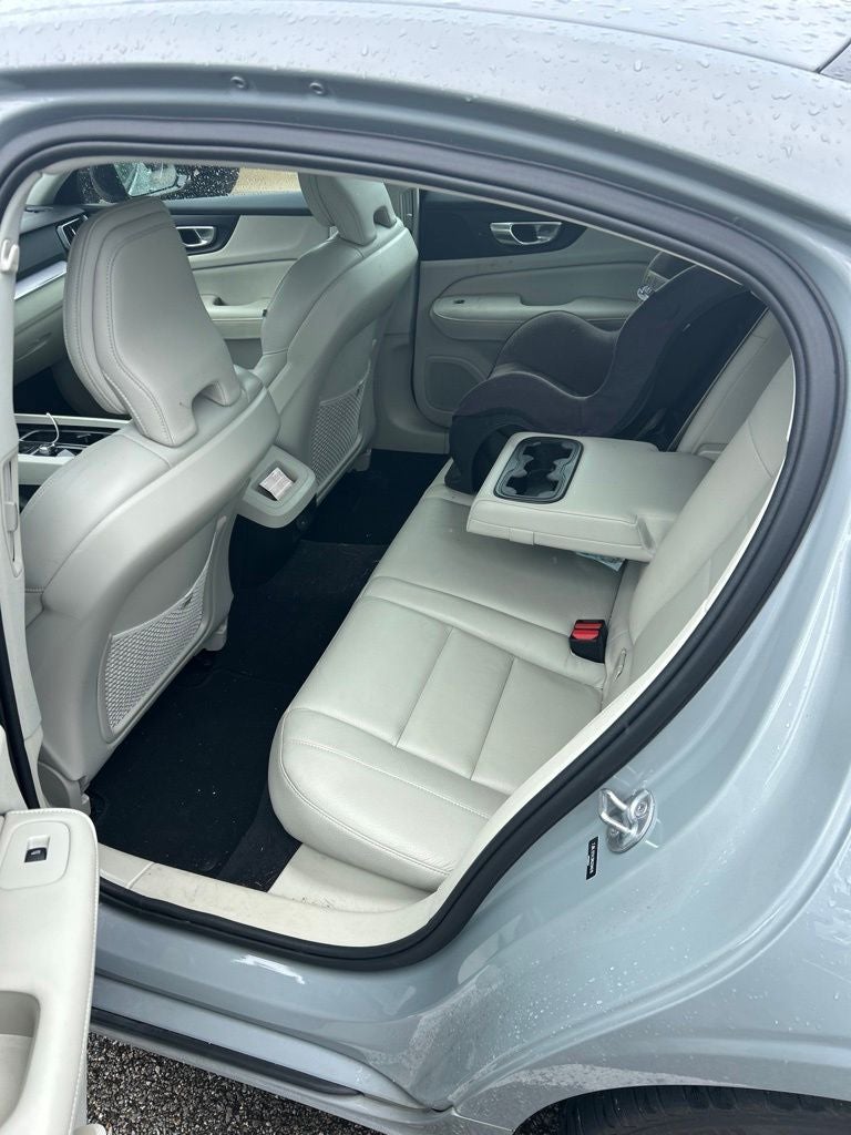 2024 Volvo S60 B5 Core Dark Theme