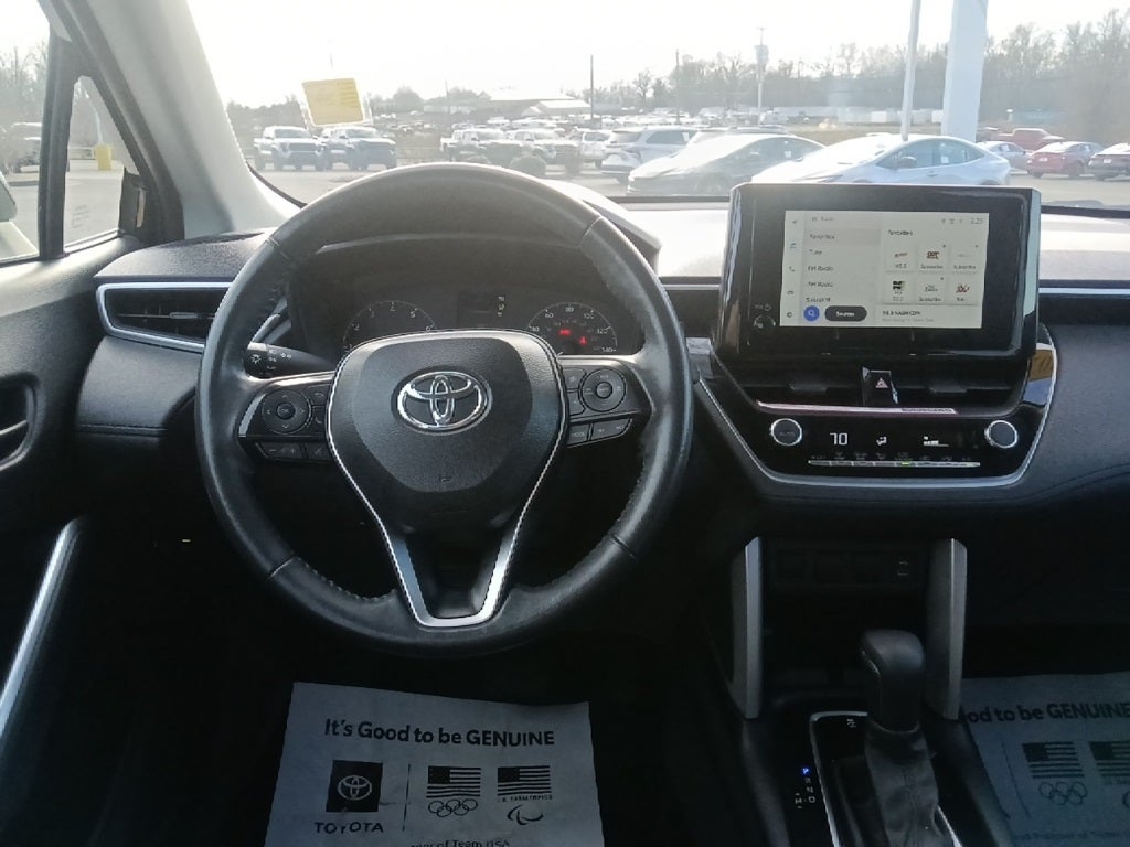 2024 Toyota Corolla Cross LE