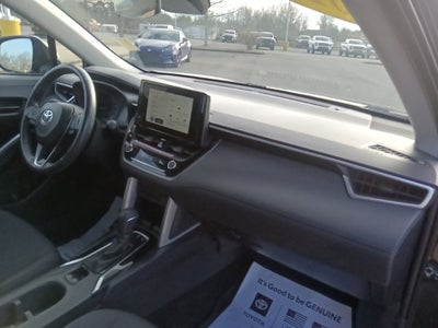 2024 Toyota Corolla Cross LE