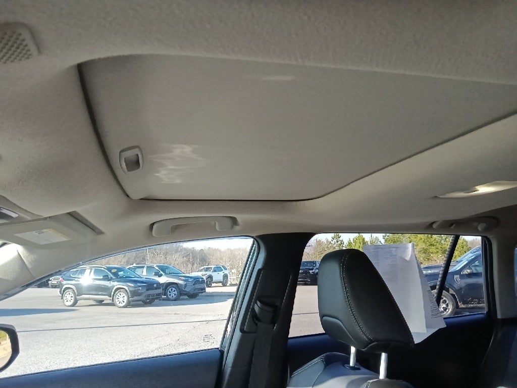 2022 Toyota Corolla Cross XLE