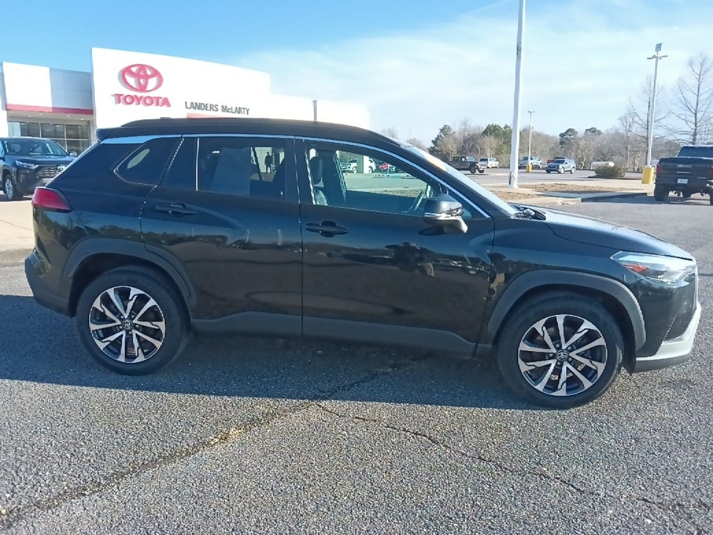 2022 Toyota Corolla Cross XLE