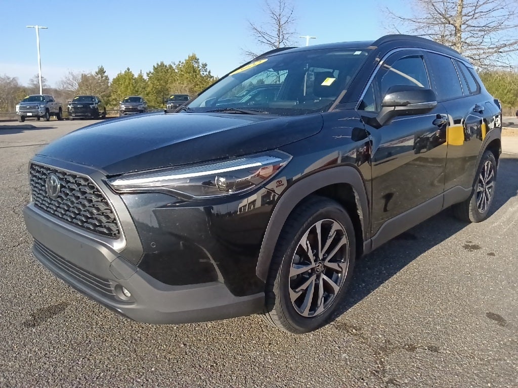 2022 Toyota Corolla Cross XLE