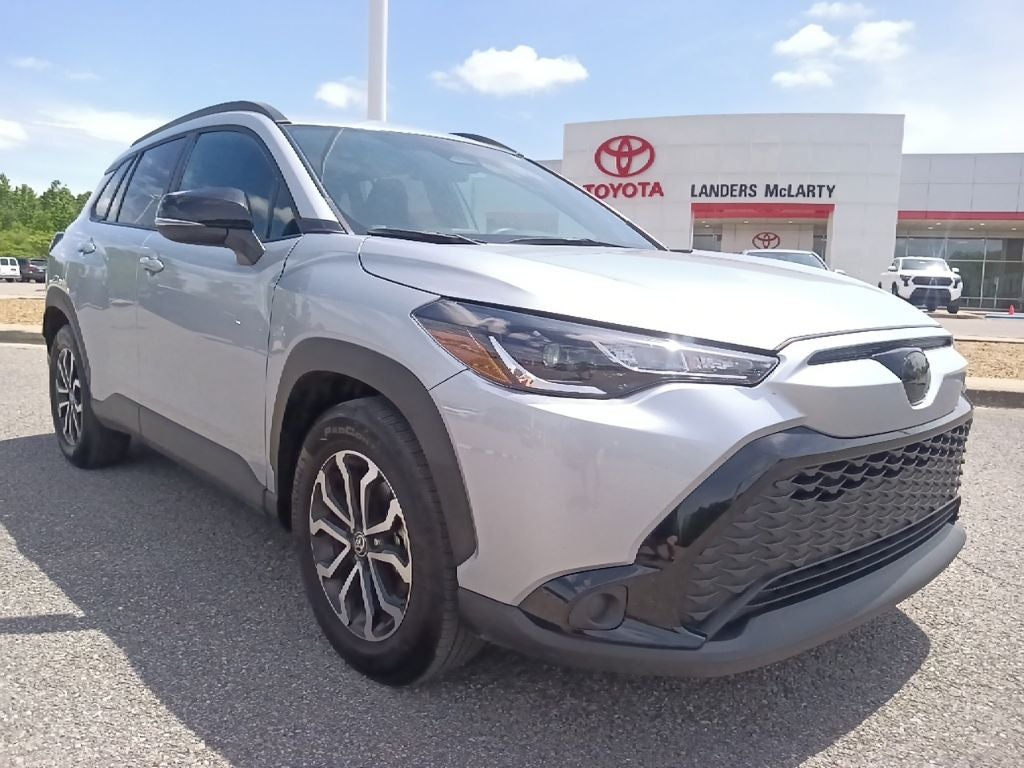 2025 Toyota Corolla Cross Hybrid SE