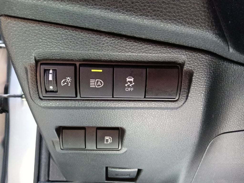 2025 Toyota Corolla Cross Hybrid SE